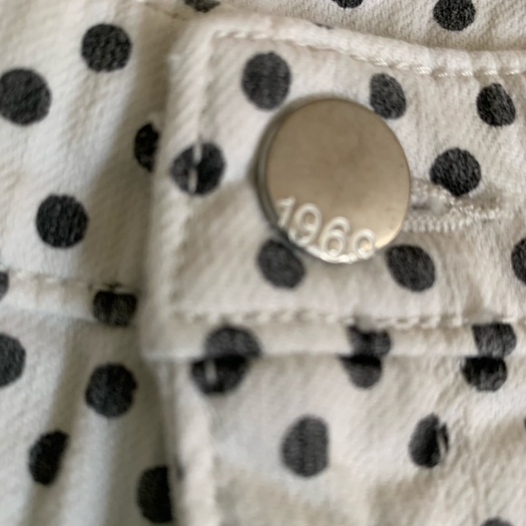 Shorts - Picture 6 of 6